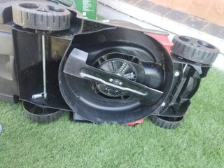 Cortacésped Bosch EasyRotak 32-235