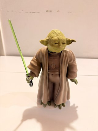 Muñeco Yoda Star Wars Animatrónico