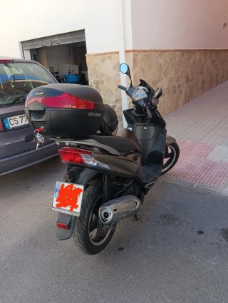 Kymco Agility 125 Scooter.