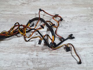 Fuente Cooler Master RS600 (600W)