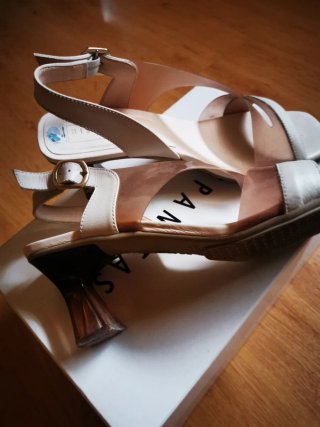 Zapatos Hispanitas Beige/Blanco Talla 39