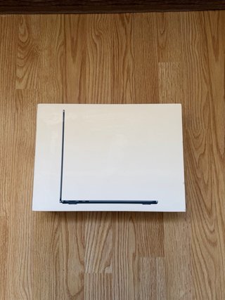 MacBook Air 13" M2 16GB 256GB Medianoche