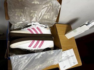 Adidas Samba Rosa e Branco