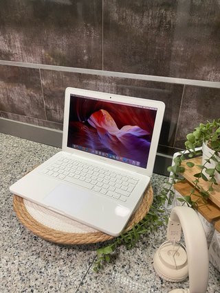 MacBook Apple 8GB RAM 500GB