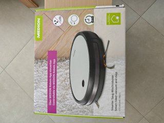 Robot aspira e lavapavimenti Medion.