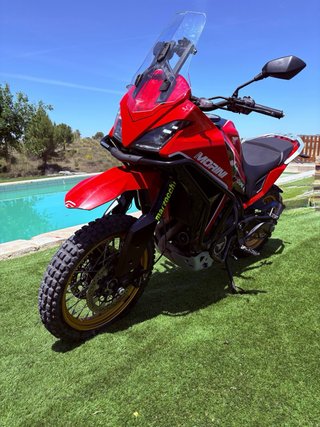Moto Morini X-Cape 650 Adventure