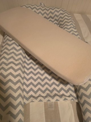 Reductor cuna bebé zigzag gris