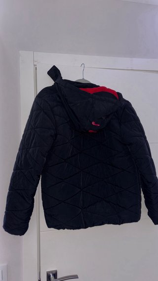 Chaqueta Jordan Negra y Roja