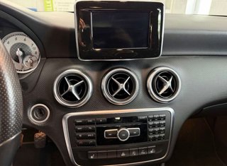 Mercedes-Benz Clase A180 2015