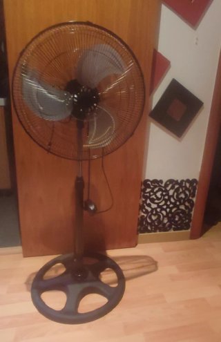 Ventilador de pie industrial 45cm