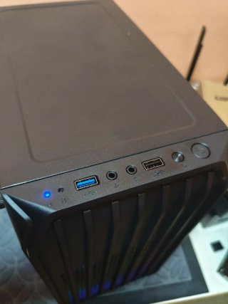 Torre Mars Gaming RGB