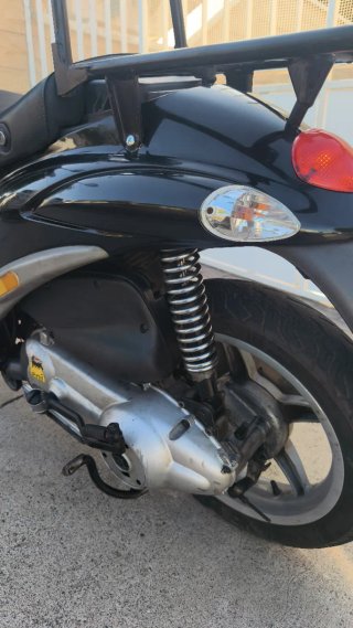 Piaggio Liberty 125 Scooter Reparto