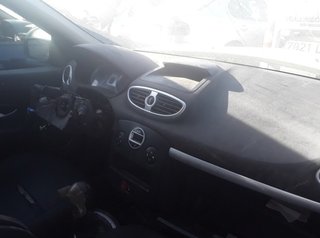 1368005 piloto tras izq 89035079 renault clio iii