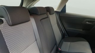 Toyota Auris 140H Touring Sports Active 100 kW (136 CV)