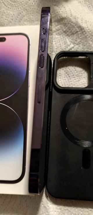 iPhone 14 Pro Max Morado