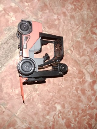 Carretilla elevadora de juguete