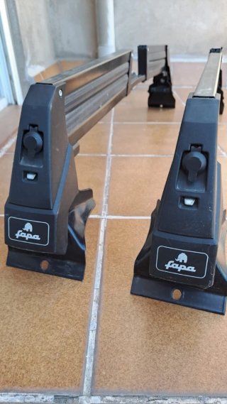 Barras de techo Peugeot 306 + portaesquís Fapa