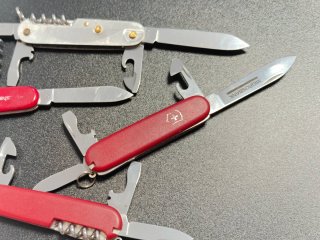 Confezione di coltelli multiuso Victorinox