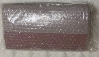 Bolso de mano tipo cartera rojo