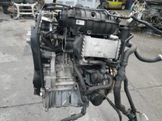 Motor Volkswagen Golf