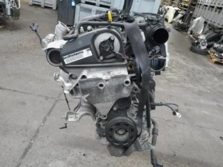 Motor Volkswagen Golf