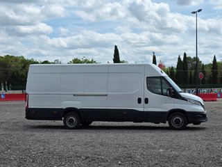 Iveco Daily 2023 VAN 35S 16V 2.3TD Manual