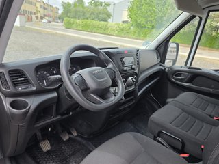 Iveco Daily 2023 VAN 35S 16V 2.3TD Manual