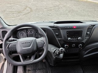 Iveco Daily 2023 VAN 35S 16V 2.3TD Manual