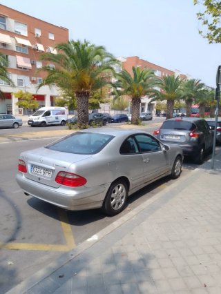 Mercedes-Benz  CLK 2002