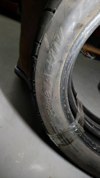 Neumáticos Michelin Pilot 110/80/18 y 140/80/17