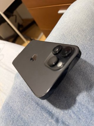 iPhone 14 Pro Max con eSIM