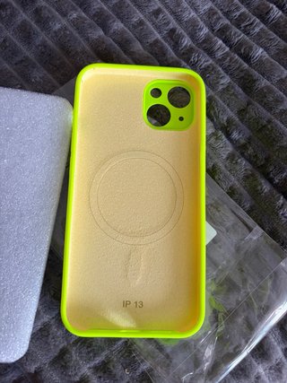Funda iPhone 13 Neón