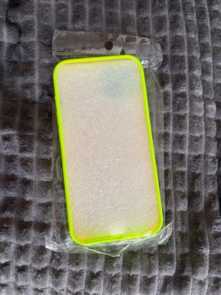 Funda iPhone 13 Neón