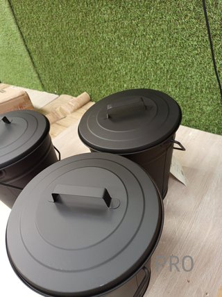Relaxdays Cubos Cenizas con Tapa, 12 litri, Accessorio Camino, Stufa, BBQ, con Maniglia, per Carbone e Cenere, Acciaio, Nero