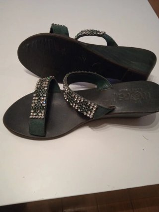 Sandalias Gypsy verdes con pedrería