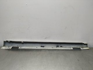 FALDON LATERAL MERCEDES-BENZ CLASE B (BM 246) 651