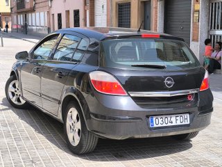 Opel Astra 1.9CDTI 120cv SPORT