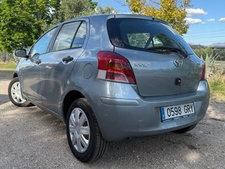 Toyota Yaris 2010