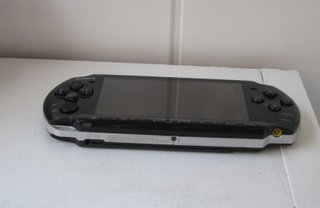 Consola Portátil Sony PSP 3004 Negra