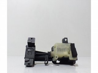 TAPA EXTERIOR COMBUSTIBLE A2518200197 64555