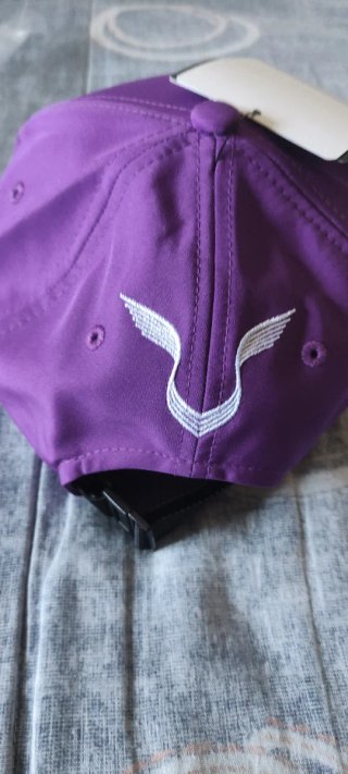 Gorra Mercedes F1 Oficial 44 Morada