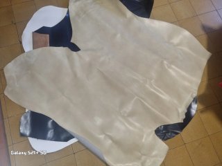 Trozos de Piel Nuevos > 1m2