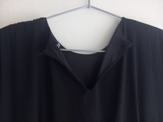 Vestido negro Zara manga larga