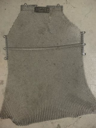 Equipo carnicero: cuchiliera guantes maia y delant