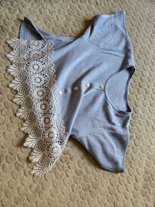 Top azul com renda S/M