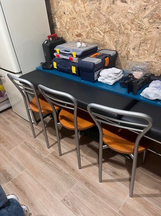 Lote 3 sillas madera y metal