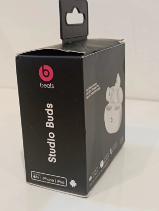 Auriculares Beats Studio Buds Blancos