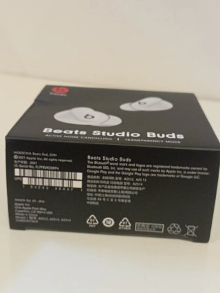 Auriculares Beats Studio Buds Blancos