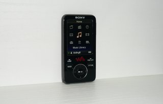 Sony Walkman NWZ-E436F 4GB Radio Negro
