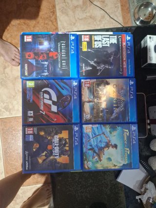 PlayStation 4 500GB HDR PS VR Ready